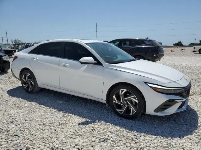 2024 HYUNDAI ELANTRA SEL  