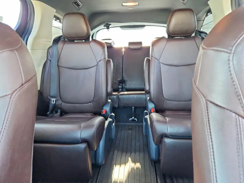 2024 TOYOTA SIENNA PLATINUM 7-PASSENGER  
