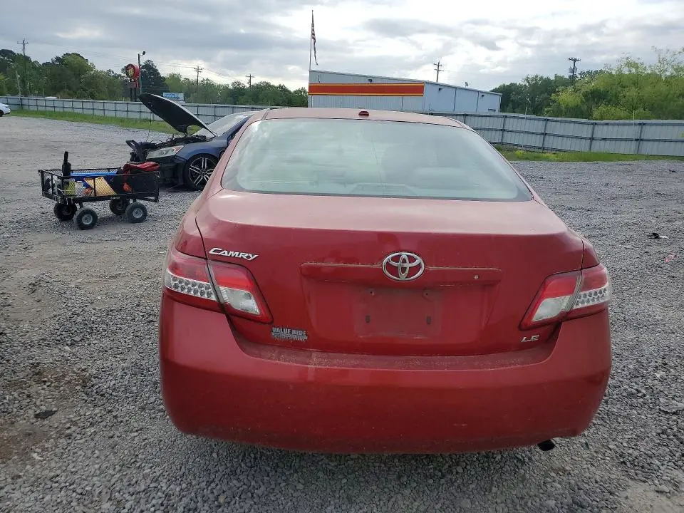 2010 TOYOTA CAMRY LE  