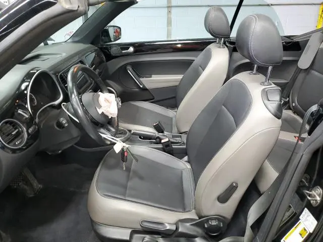 2012 VOLKSWAGEN BEETLE   