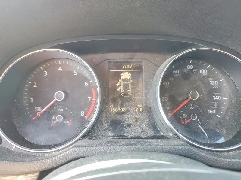2016 VOLKSWAGEN PASSAT SE  