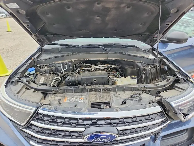 2021 FORD EXPLORER XLT  