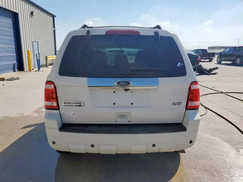 2010 FORD ESCAPE LIMITED  