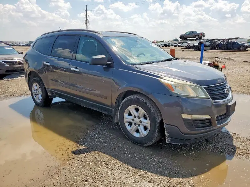 2014 CHEVROLET TRAVERSE LS  