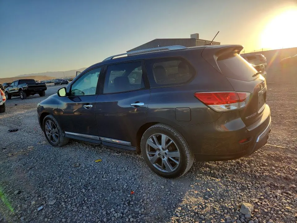2014 NISSAN PATHFINDER S  