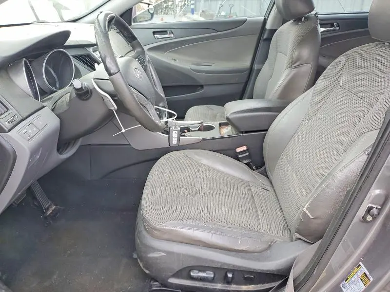 2012 HYUNDAI SONATA SE  