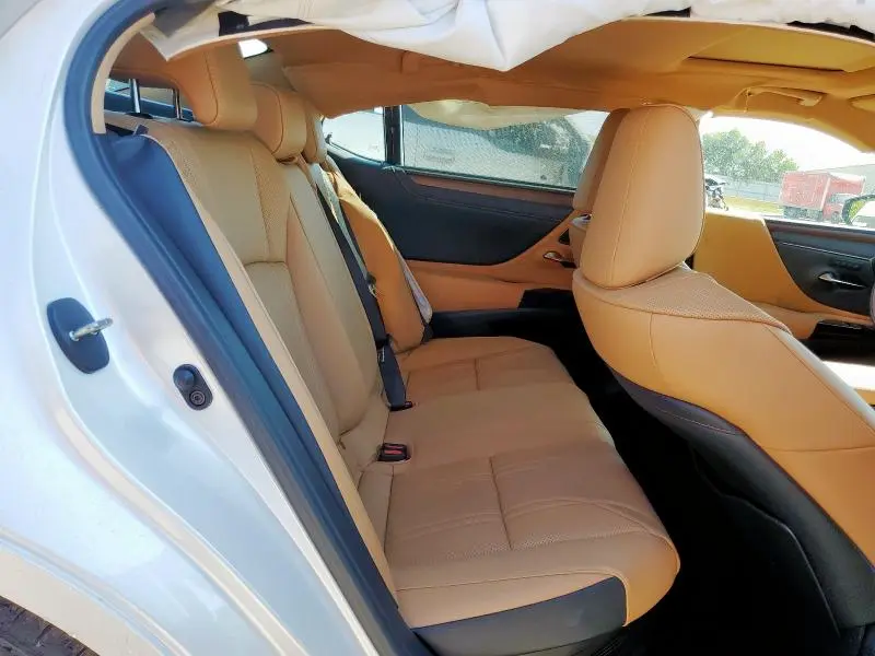 2025 LEXUS ES 300H BASE  