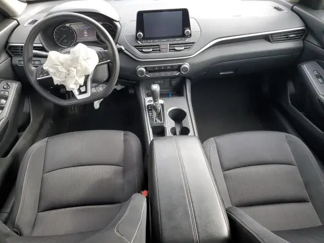 2022 NISSAN ALTIMA SV  