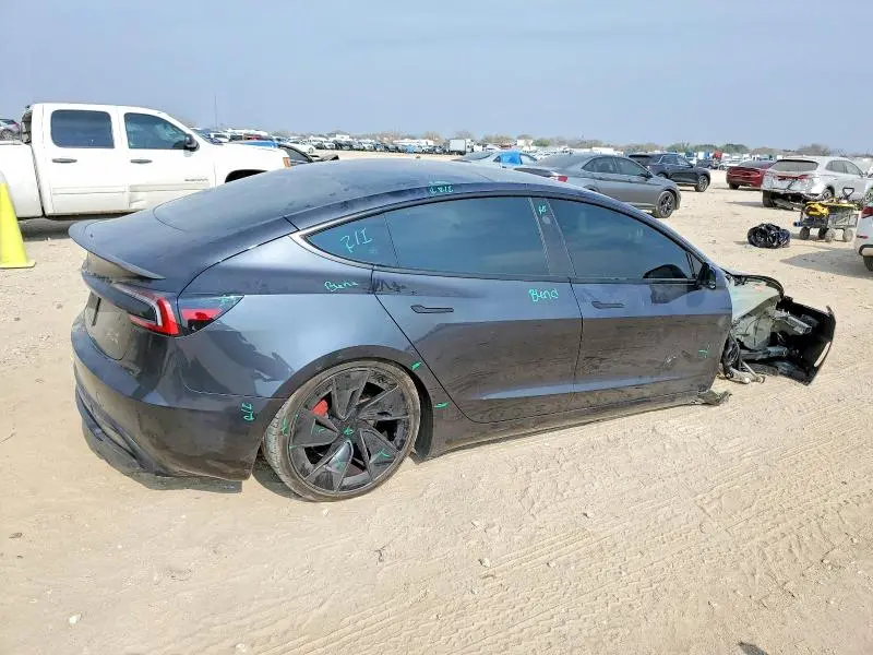 2024 TESLA MODEL 3   