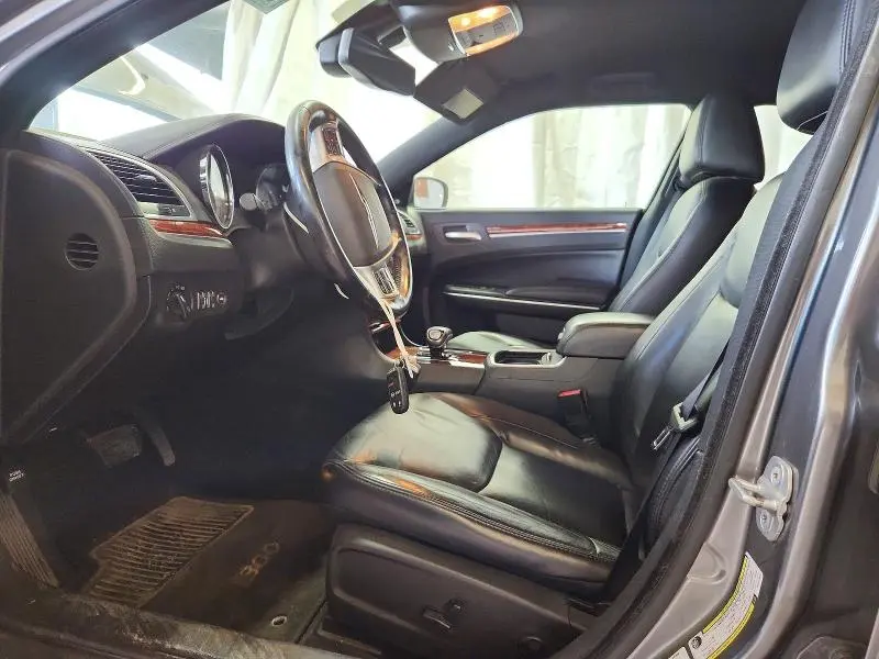 2012 CHRYSLER 300 LIMITED  