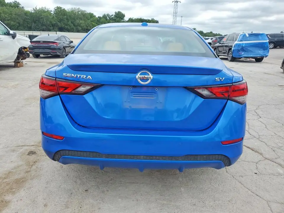 2021 NISSAN SENTRA SV  