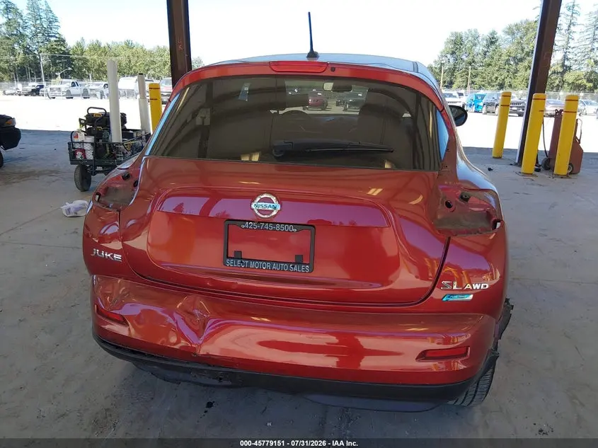 2013 NISSAN JUKE SL