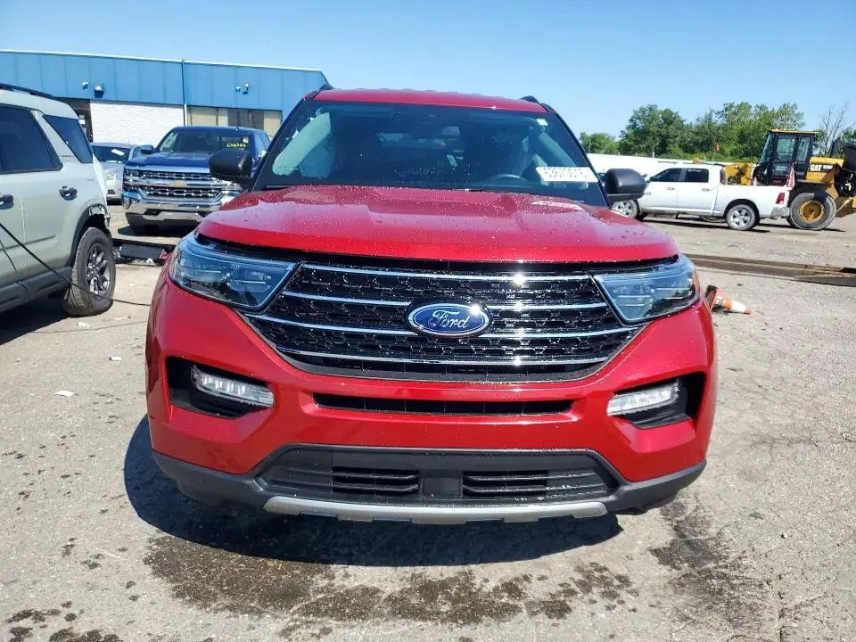 2021 FORD EXPLORER XLT  