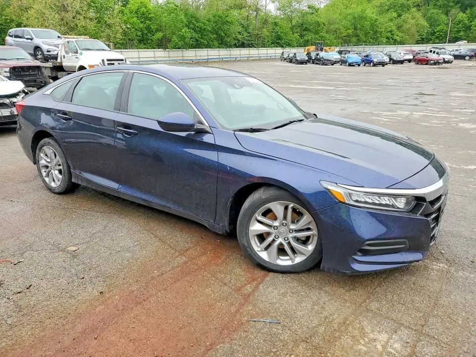 2019 HONDA ACCORD LX  