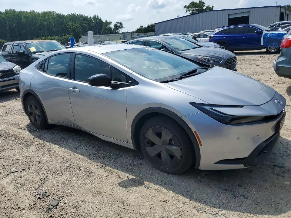 2024 TOYOTA PRIUS LE  