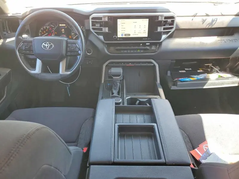 2022 TOYOTA TUNDRA CREWMAX SR5  