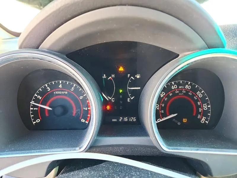 2012 TOYOTA HIGHLANDER SE  