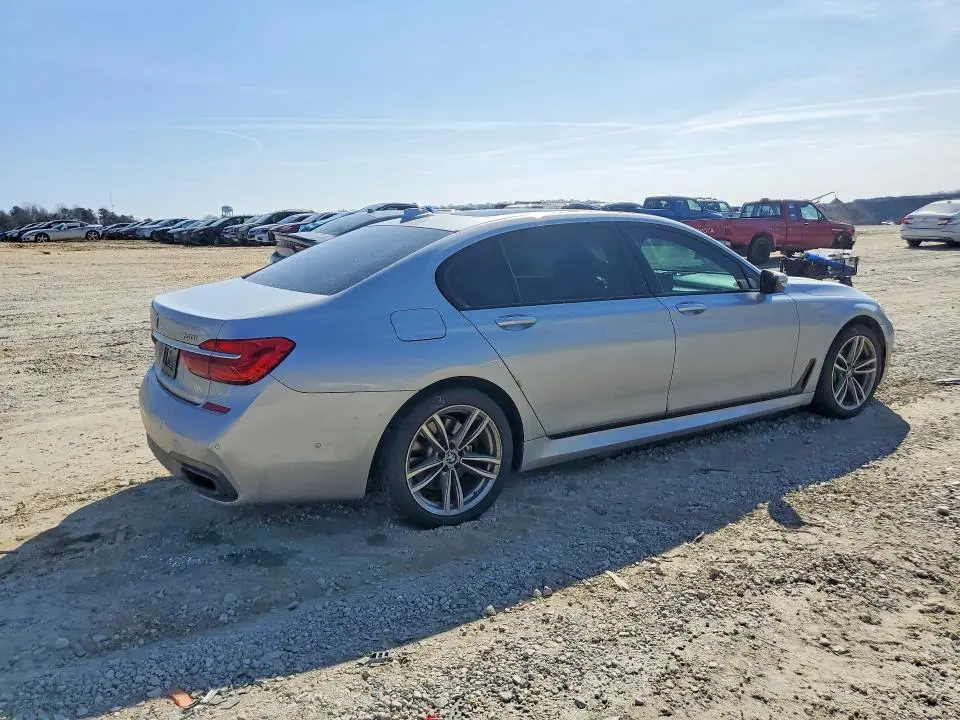 2016 BMW 750 XI  