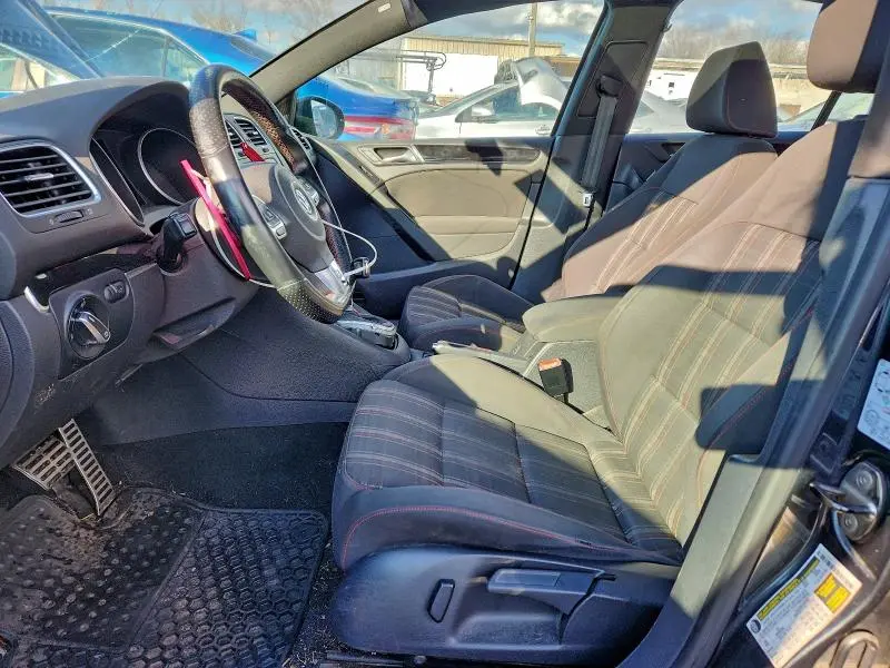2011 VOLKSWAGEN GTI   