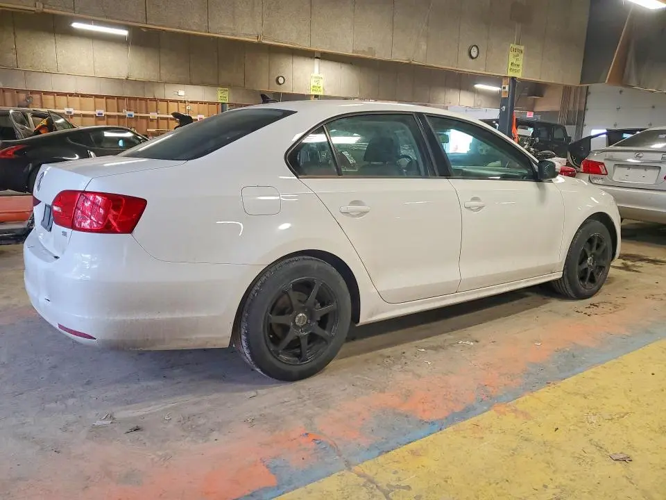 2014 VOLKSWAGEN JETTA SE  