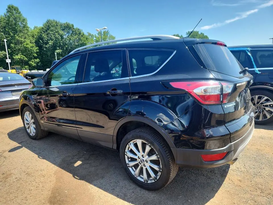 2017 FORD ESCAPE TITANIUM  