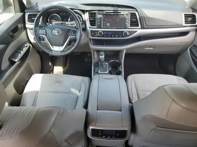 2016 TOYOTA HIGHLANDER LE  