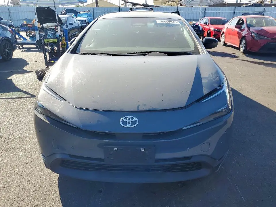 2024 TOYOTA PRIUS LE  