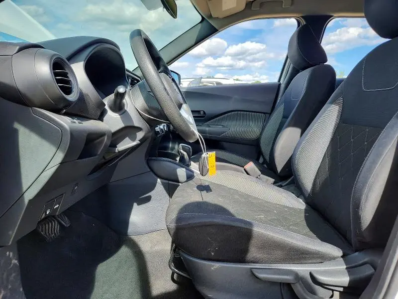 2018 NISSAN KICKS S  