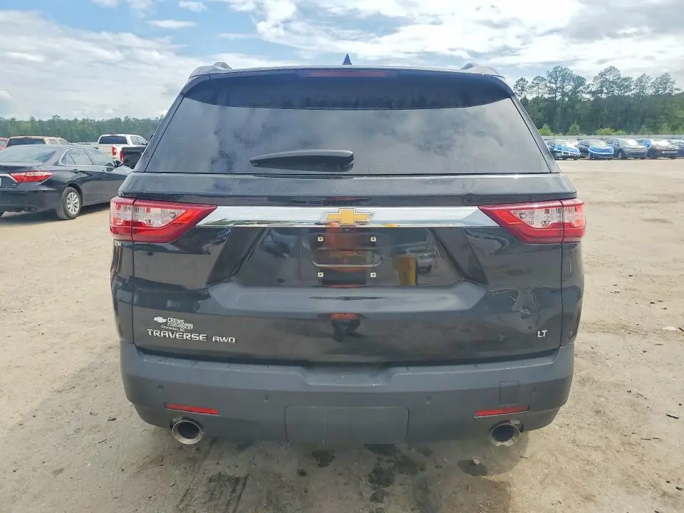 2021 CHEVROLET TRAVERSE LT  