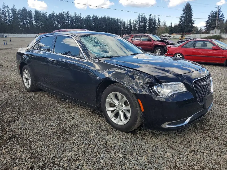 2016 CHRYSLER 300 LIMITED  