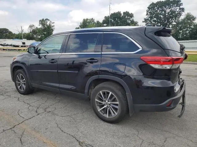2019 TOYOTA HIGHLANDER SE  