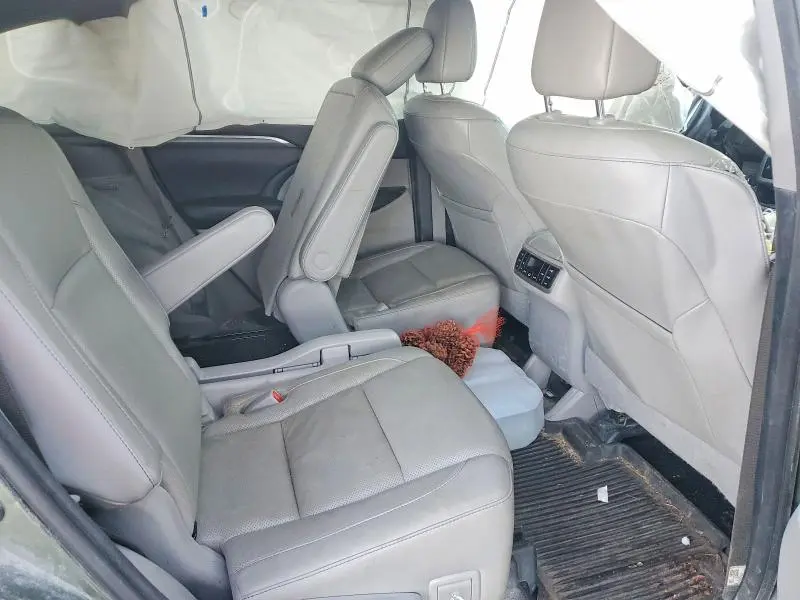 2018 TOYOTA HIGHLANDER HYBRID LIMITED  