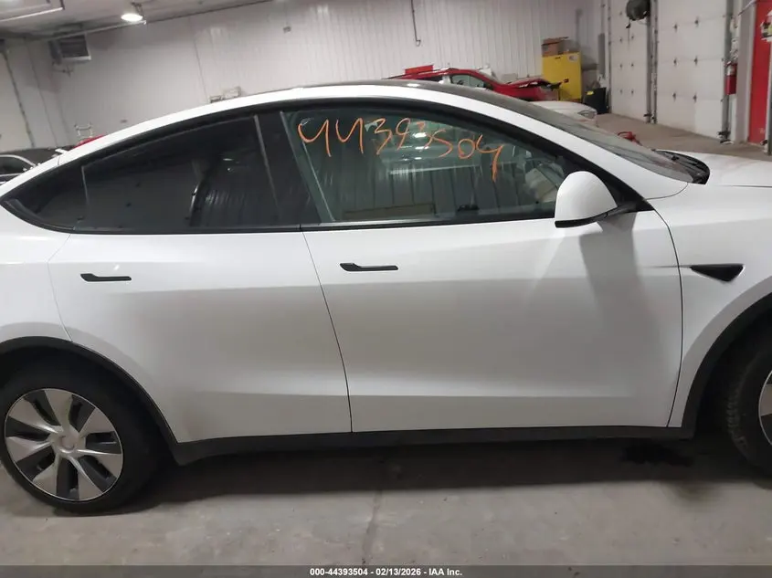 2022 TESLA MODEL Y LONG RANGE DUAL MOTOR ALL-WHEEL DRIVE