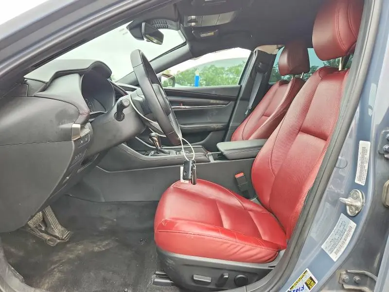 2024 MAZDA 3 PREFERRED  