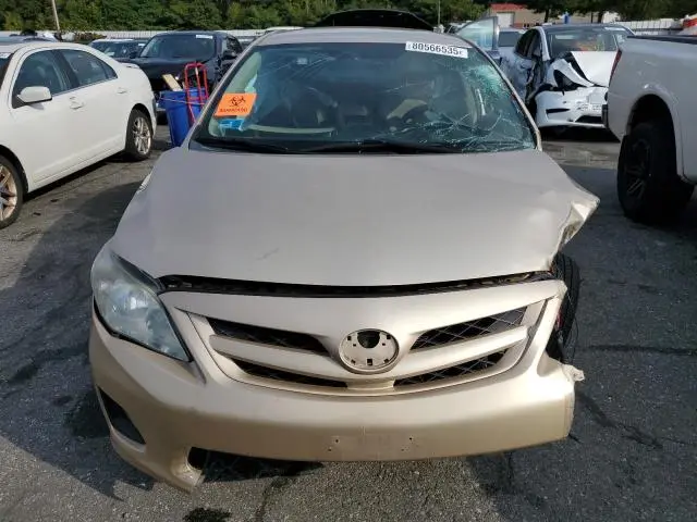 2013 TOYOTA COROLLA BASE  