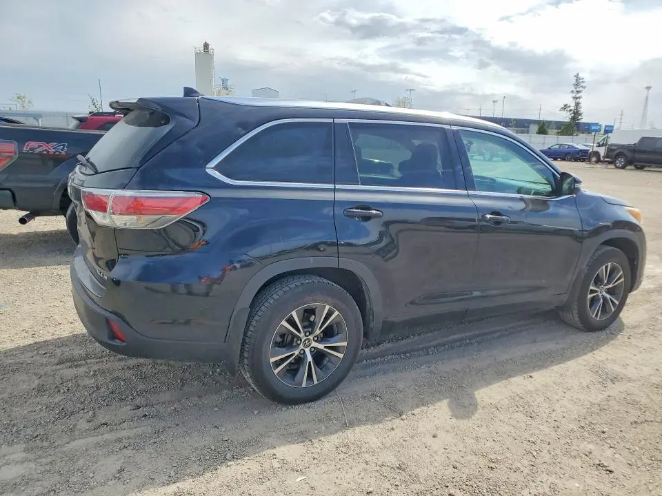 2016 TOYOTA HIGHLANDER XLE  