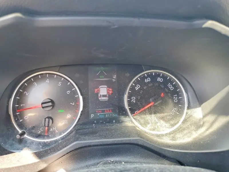 2021 TOYOTA RAV4 XLE  