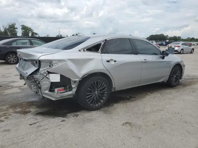 2020 TOYOTA AVALON XSE  