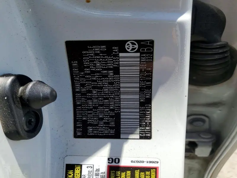 2014 TOYOTA COROLLA LE PLUS  