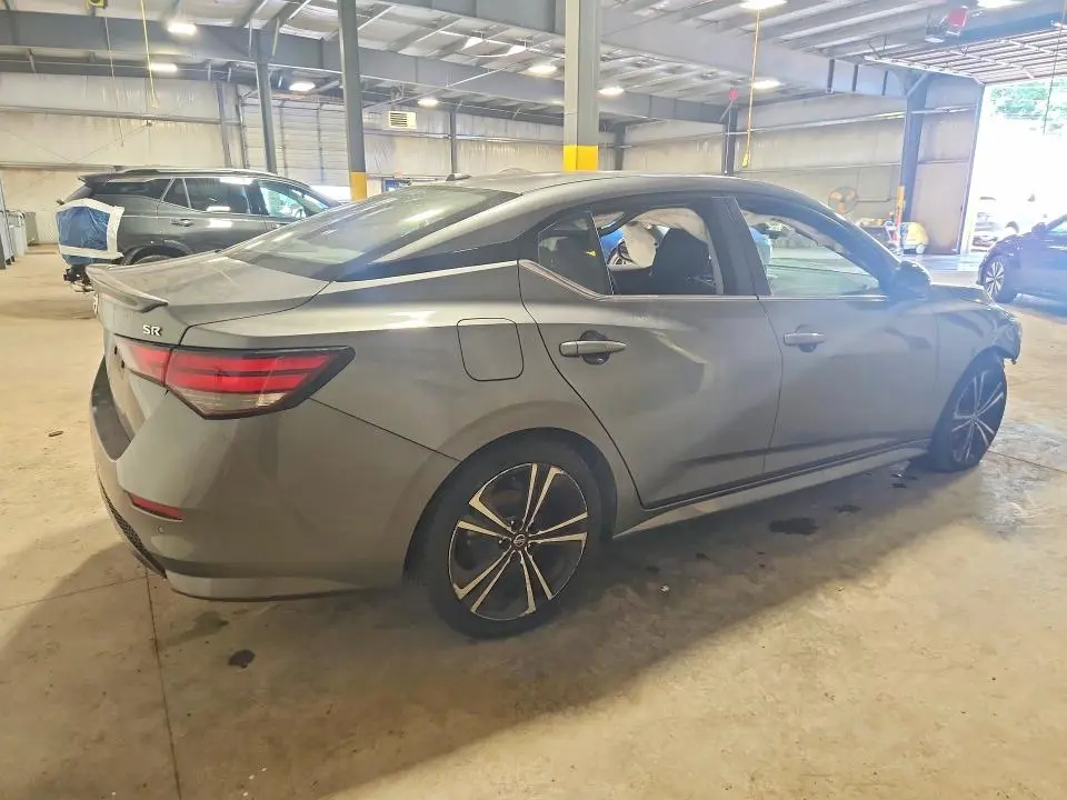 2022 NISSAN SENTRA SR  