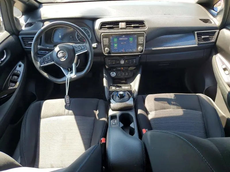 2022 NISSAN LEAF SV PLUS  