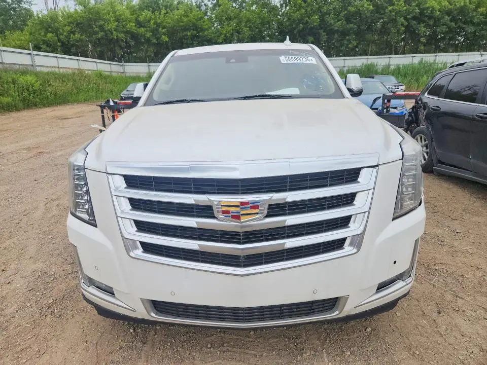 2017 CADILLAC ESCALADE 4WD LUXURY