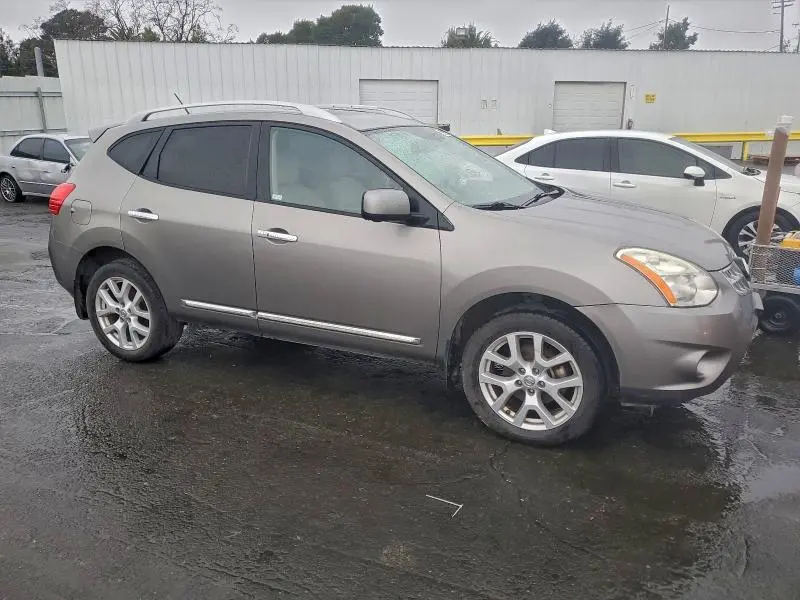 2012 NISSAN ROGUE S  