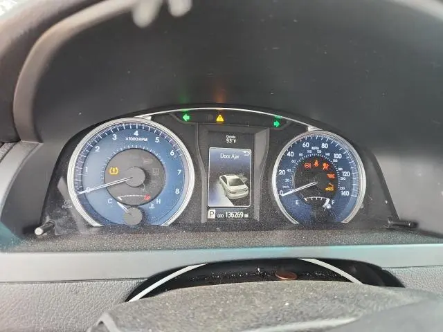 2016 TOYOTA CAMRY LE  