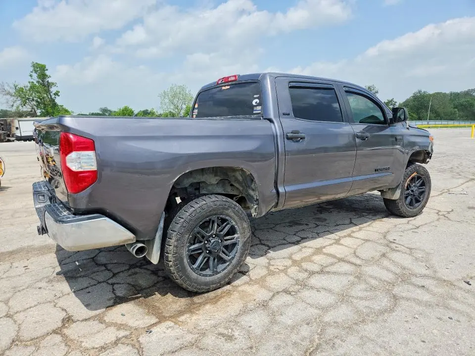 2019 TOYOTA TUNDRA CREWMAX SR5  