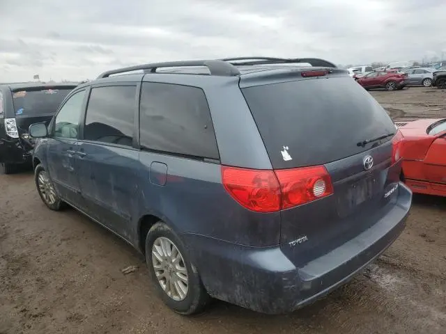 2010 TOYOTA SIENNA XLE  