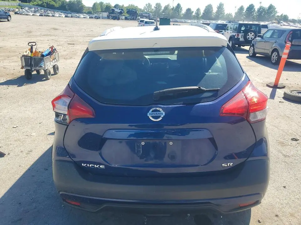 2018 NISSAN KICKS SR  