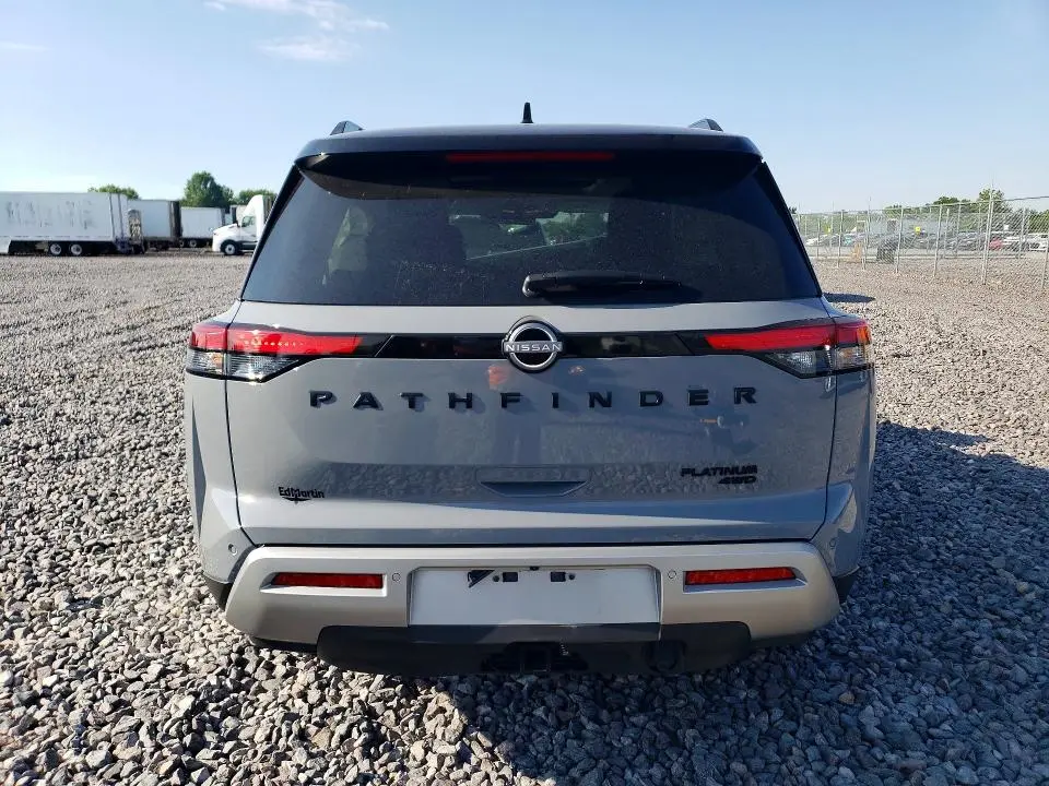 2025 NISSAN PATHFINDER PLATINUM  