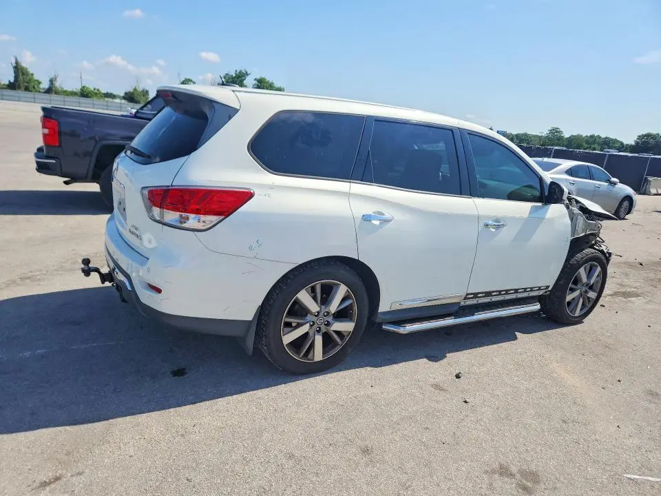 2014 NISSAN PATHFINDER S  
