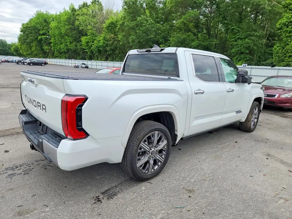 2023 TOYOTA TUNDRA CREWMAX CAPSTONE  